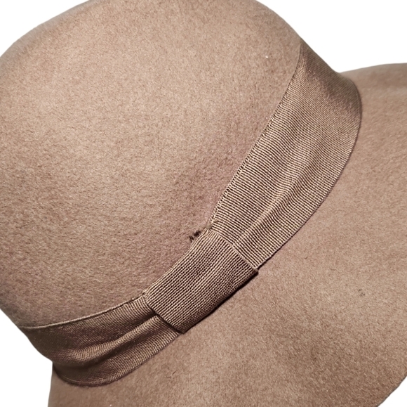 Saks Fifth Avenue Italian 100% Wool Floppy Hat - Picture 3 of 7